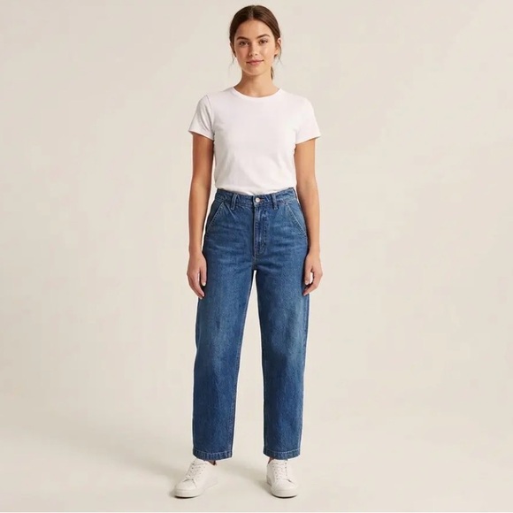 Abercrombie & Fitch Denim - Abercrombie & Fitch Mid Rise Mom Jeans Women’s 31/12, Cotton/Lyocell Blend